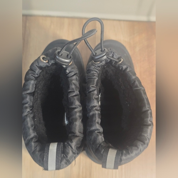 Sold - Picture 3 of 8